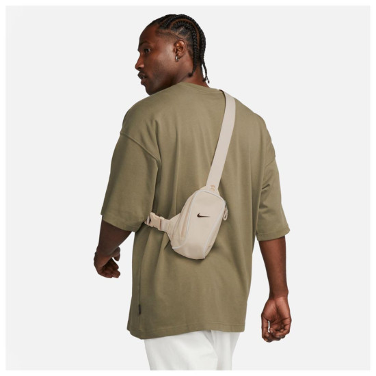 Nike Τσαντάκι ώμου Sportswear Essentials Nike Τσαντάκι ώμου Sportswear Essentials